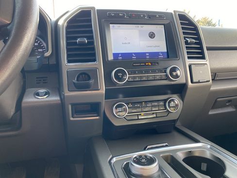 Used 2020 Ford Expedition Max XLT w/ FX4 Off-Road Package image 10