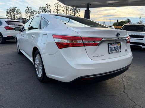 Used 2014 Toyota Avalon XLE Touring image 19