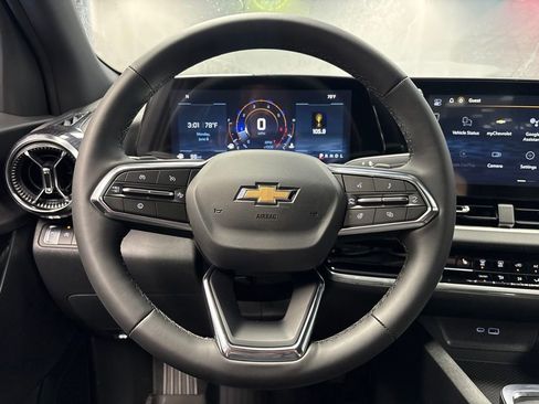 New 2026 Chevrolet Equinox LT FWD image 35