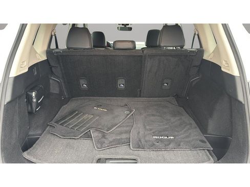 Certified 2023 Nissan Rogue SL w/ SL Premium Package image 41