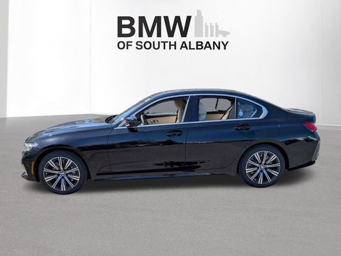 New 2026 BMW 330i xDrive Sedan w/ Convenience Package AWD/4WD image 3