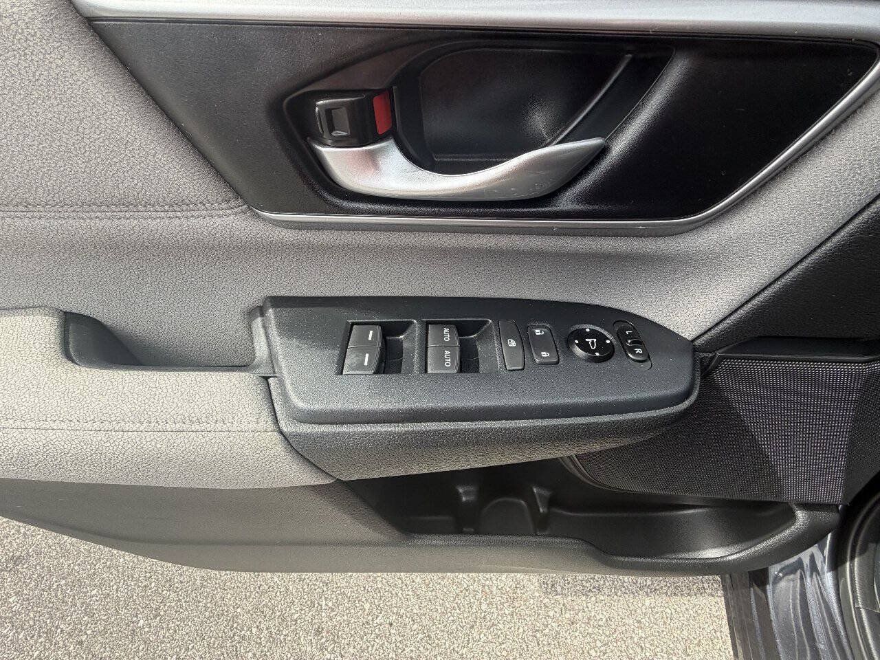 Used 2019 Honda CR-V EX image 17