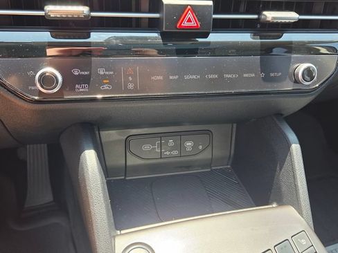 Used 2026 Kia Sportage SX FWD image 25