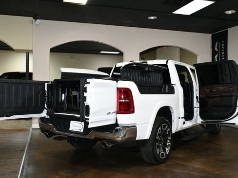 Used 2025 RAM 1500 Limited AWD/4WD image 91