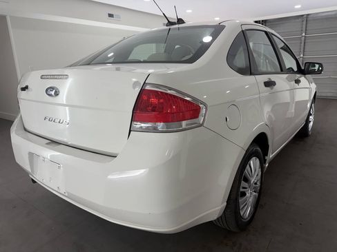 Used 2011 Ford Focus S FWD image 7
