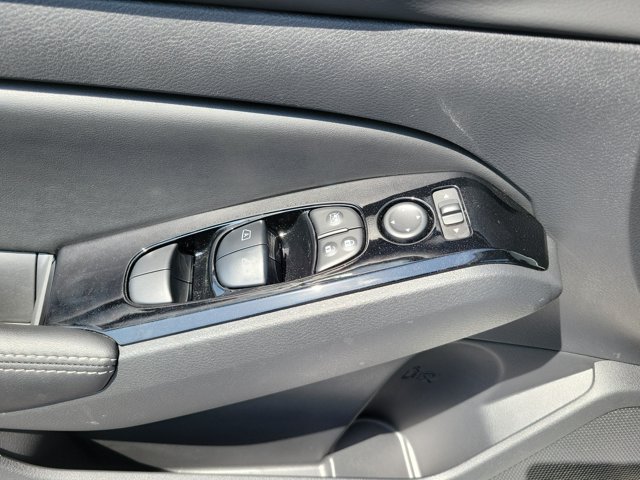 Used 2025 Nissan Altima 2.5 SL FWD image 26