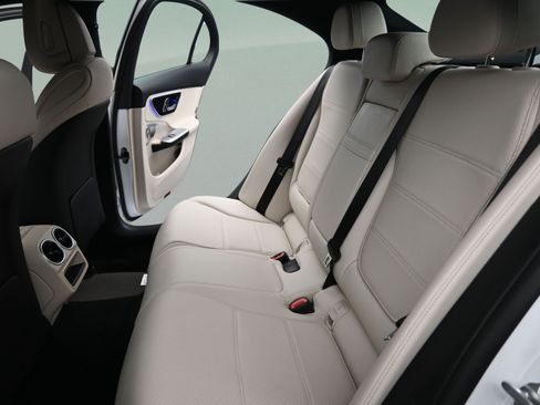 Used 2023 Mercedes-Benz C 300 4MATIC Sedan image 24