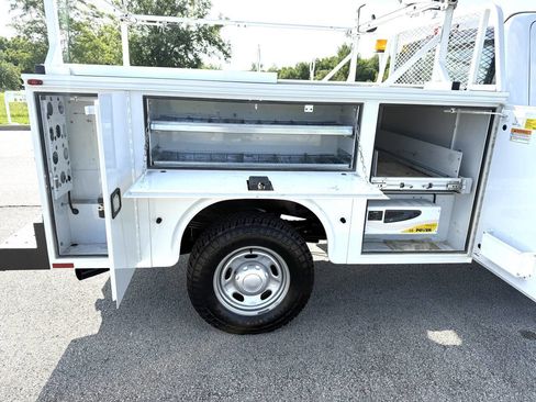 Used 2019 Ford F350 XL w/ Power Equipment Group AWD/4WD image 19