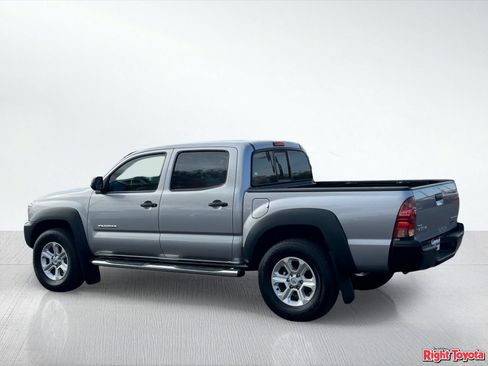 Used 2015 Toyota Tacoma PreRunner w/ Convenience Package RWD image 4