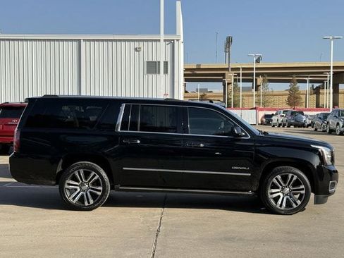 Used 2019 GMC Yukon XL Denali w/ Denali Ultimate Package RWD image 3