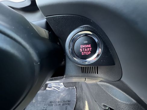 Used 2024 Subaru Crosstrek 2.5i Limited w/ Crosstrek Mirror Package image 16