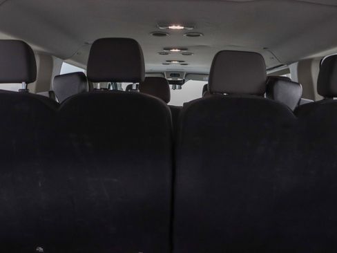 Used 2023 Ford Transit 350 XLT image 29