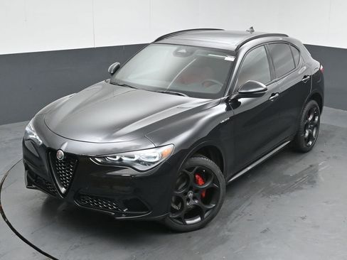 New 2026 Alfa Romeo Stelvio Sprint w/ Convenience Package image 40