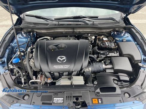 Used 2018 MAZDA MAZDA3 Touring FWD image 22