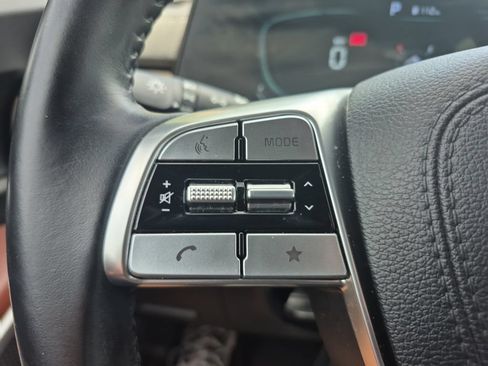 Used 2024 Kia Telluride EX w/ EX Captain's Chair Package FWD image 18