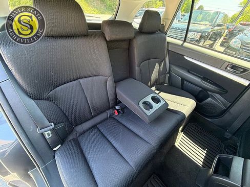 Used 2011 Subaru Outback 2.5i Premium image 20