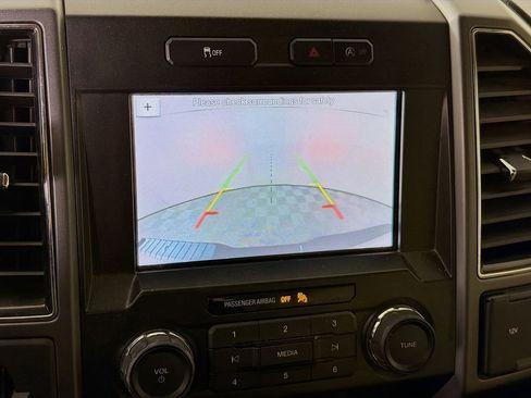 Used 2019 Ford F150 XLT w/ Equipment Group 302A Luxury image 18