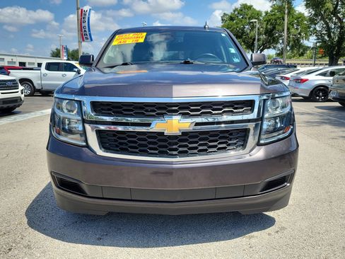 Used 2018 Chevrolet Suburban LT RWD image 2