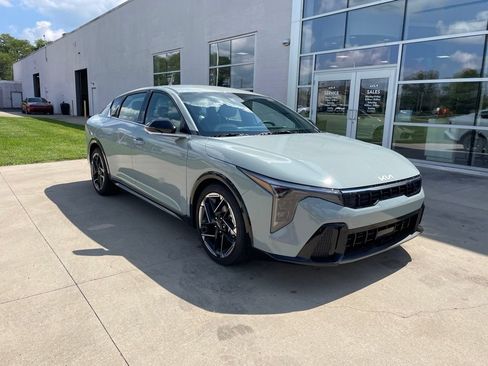 New 2026 Kia K4 GT-Line FWD image 1