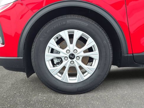 Used 2024 Ford Escape Active w/ Cold Weather Package FWD image 32