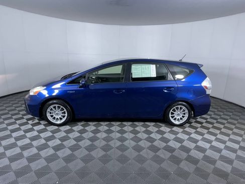 Used 2012 Toyota Prius V Three image 5