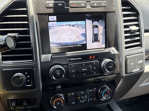 Used 2020 Ford F350 XLT w/ XLT Premium Package AWD/4WD image 26