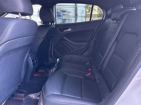 Used 2019 Mercedes-Benz GLA 250 image 12