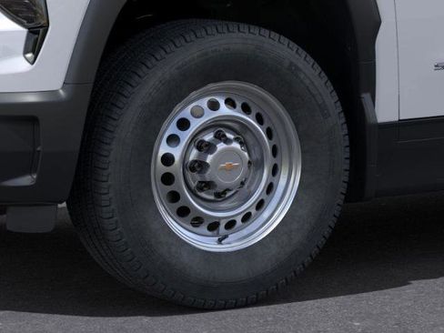 New 2025 Chevrolet Silverado EV W/T image 33