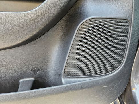 Used 2020 Chrysler Pacifica Touring-L w/ Advanced Safetytec Group image 13