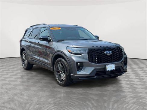 Used 2026 Ford Explorer ST-Line w/ ST-Line Street Pack AWD/4WD image 1