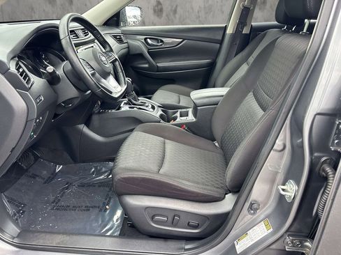 Used 2020 Nissan Rogue SV w/ Premium Package AWD/4WD image 11
