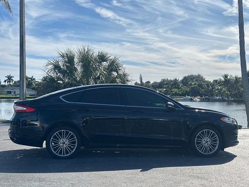 Used 2016 Ford Fusion SE w/ Equipment Group 202A image 6