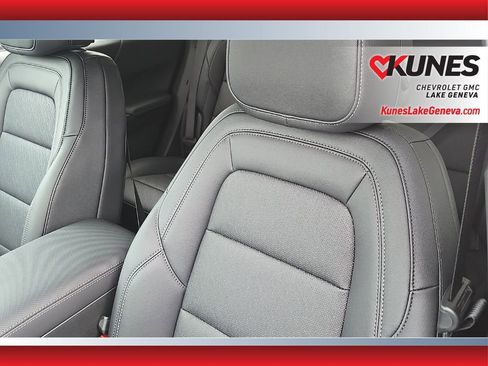 New 2026 Chevrolet Equinox LT w/ Convenience Package II image 16