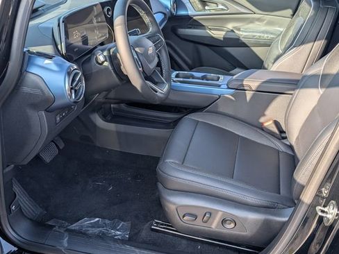 New 2026 Chevrolet Equinox EV LT w/ Convenience Package II FWD image 5