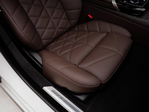 Used 2026 BMW 740i RWD image 61