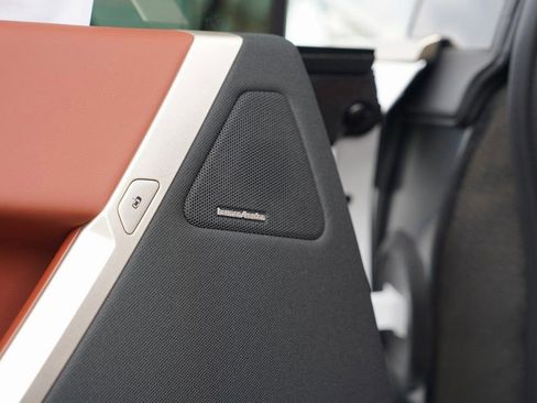 New 2026 BMW iX xDrive60 image 22