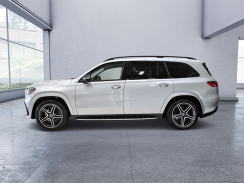 Certified 2026 Mercedes-Benz GLS 450 4MATIC w/ AMG Line Exterior image 3