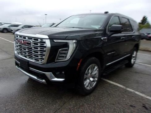 Used 2025 GMC Yukon Denali AWD/4WD image 1