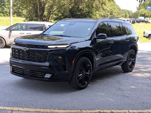 New 2027 Chevrolet Traverse RS FWD image 4