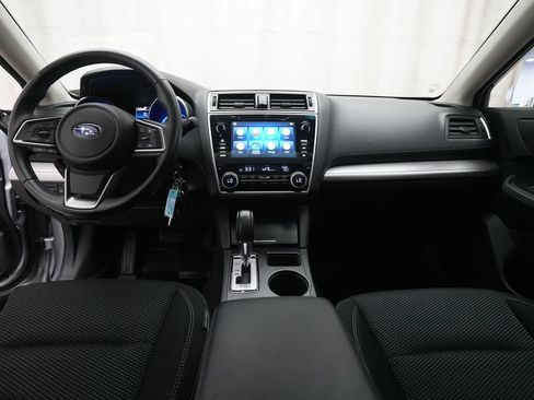 Used 2019 Subaru Outback 2.5i Premium AWD/4WD image 5