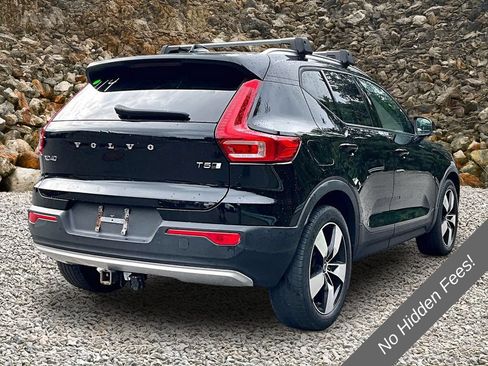 Used 2020 Volvo XC40 T5 Momentum w/ Protection Package Premier AWD/4WD image 2