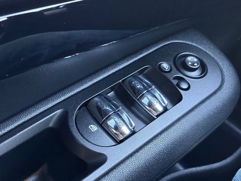 Used 2019 MINI Cooper Clubman S AWD/4WD image 25