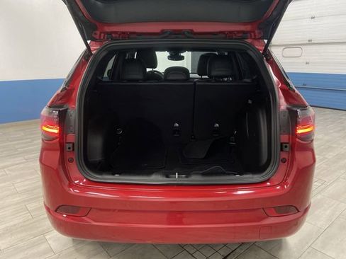 Certified 2024 Jeep Compass Limited w/ High Altitude Package image 15