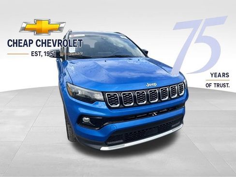 Used 2024 Jeep Compass Limited AWD/4WD image 8