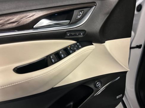 Used 2023 Buick Enclave Avenir w/ Avenir Technology Package AWD/4WD image 14