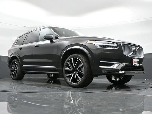 New 2025 Volvo XC90 B6 Plus w/ Protection Package Premier AWD/4WD image 44