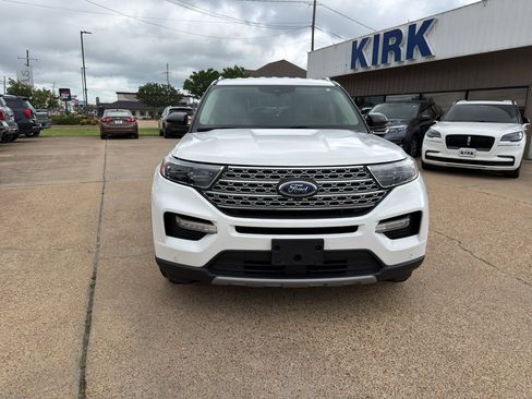 Used 2021 Ford Explorer Limited w/ Equipment Group 301A RWD image 8