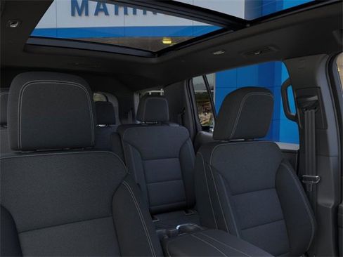 New 2026 Chevrolet Traverse LT w/ Sun and Wheel Package image 24