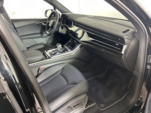 Used 2025 Audi Q7 3.0T Premium Plus w/ Premium Plus Package image 9