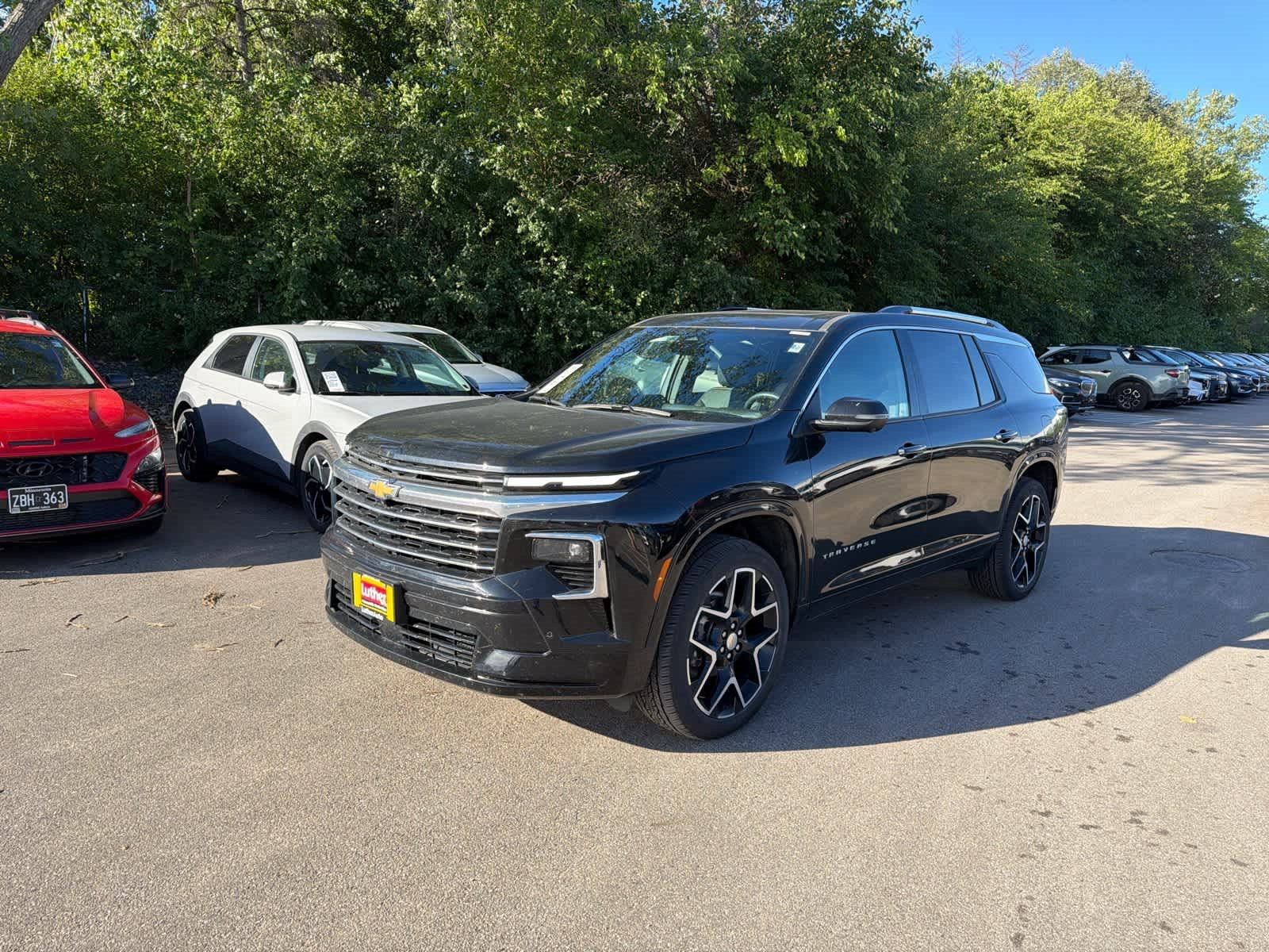 Used 2026 Chevrolet Traverse High Country AWD/4WD image 4